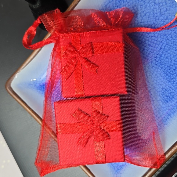 Elegant Black and Silver Rhinestone Teardrop Earrings - Picture 17 of 17